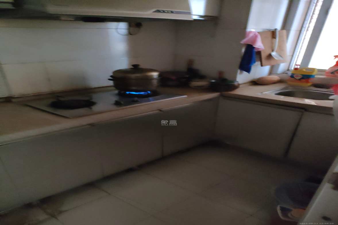 上河国际B座  2室2厅1卫    1900.0元/月室内图