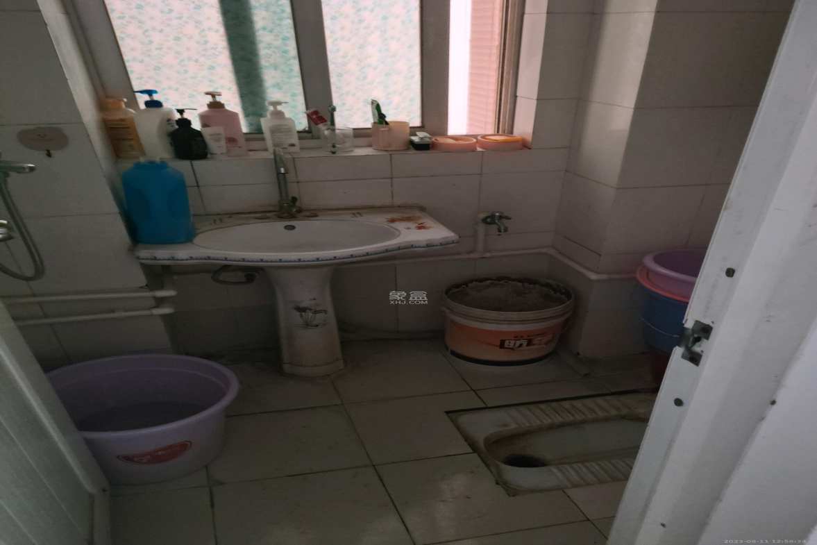 上河国际B座  2室2厅1卫    1900.0元/月室内图