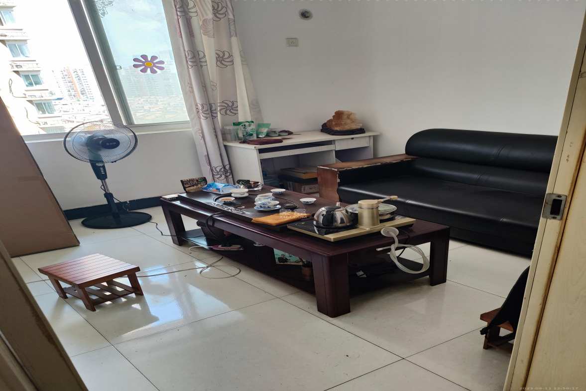 上河国际B座  2室2厅1卫    1900.0元/月室内图1