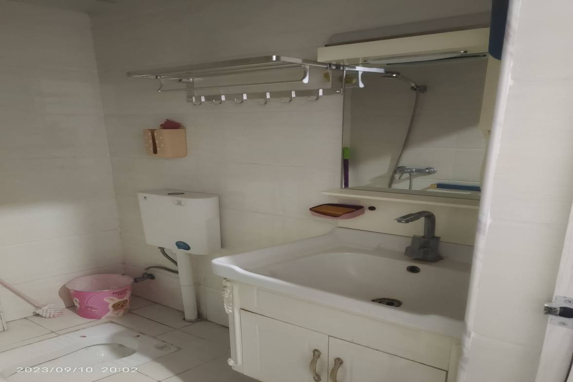 盛世时代广场 1室1厅1卫 1000.0元/月 盛世时代广场 1室1厅1卫 1000.0元/月室内图