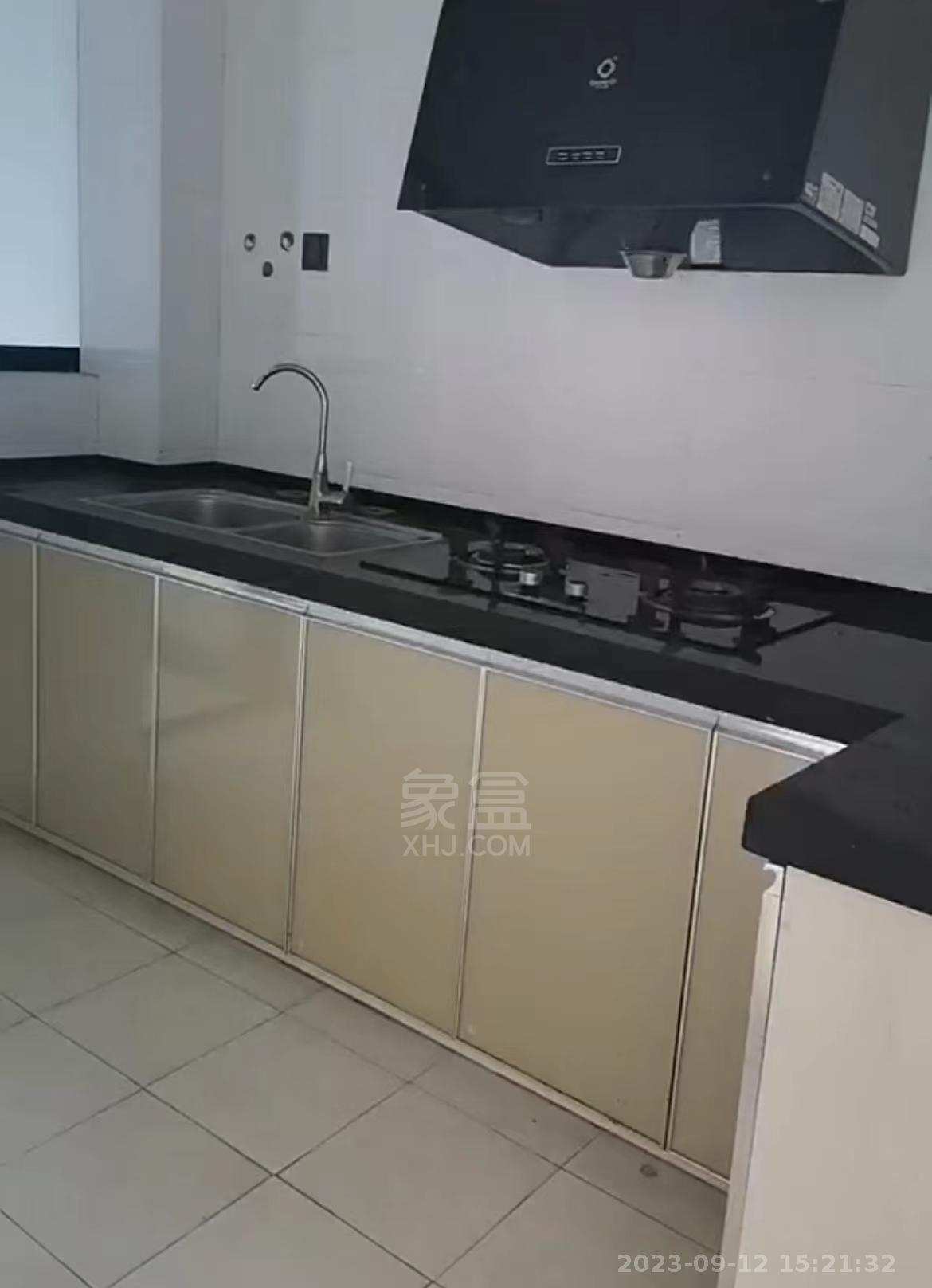 香竹园小区 3室2厅1卫 700.0元/月 香竹园小区 3室2厅1卫 700.0元/月室内图