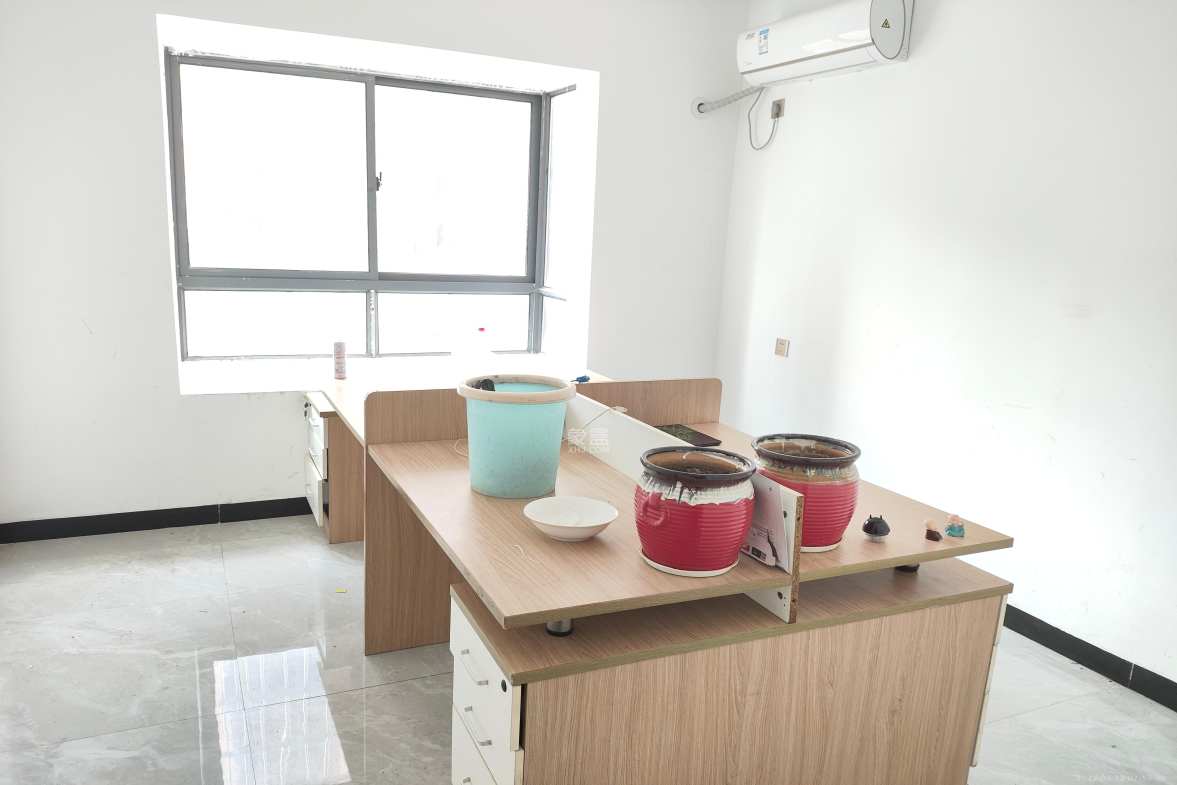 东业上城嘉苑（晟悦国际）  3室2厅1卫    2100.0元/月室内图
