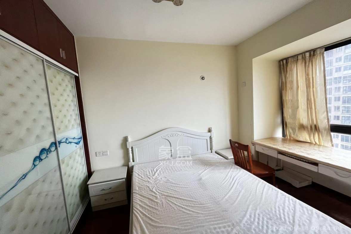 康桥长郡  2室1厅1卫    2000.0元/月室内图