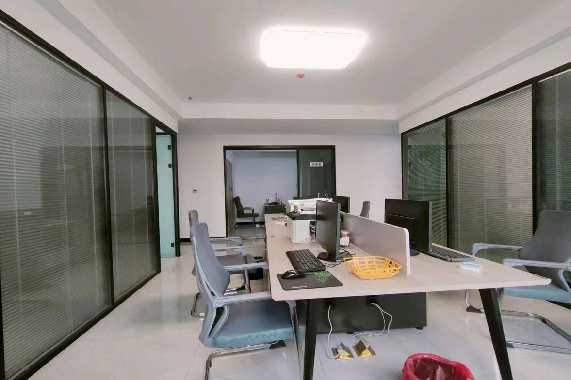 美的梧桐庄园  1室1厅1卫    4500.0元/月室内图