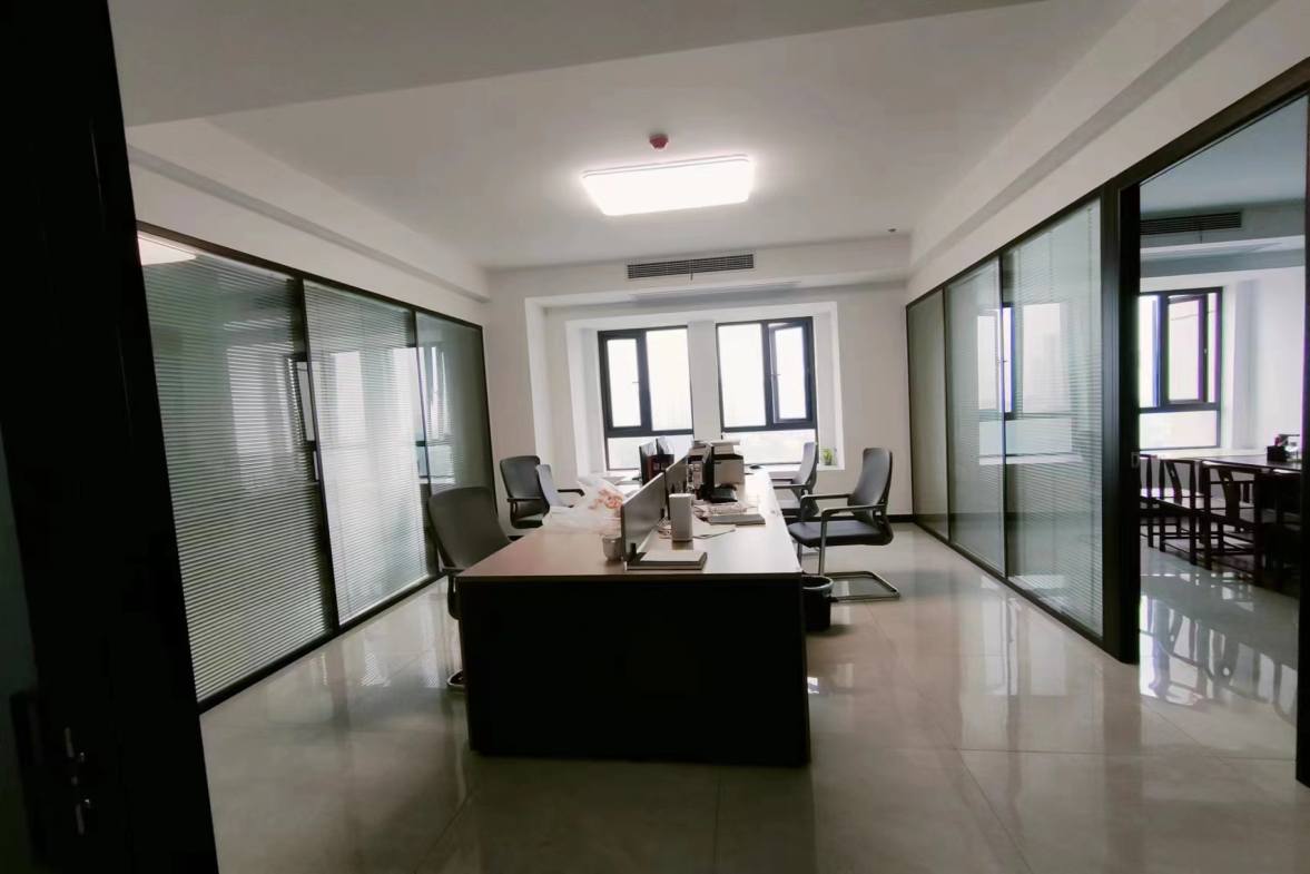 美的梧桐庄园  1室1厅1卫    4500.0元/月室内图