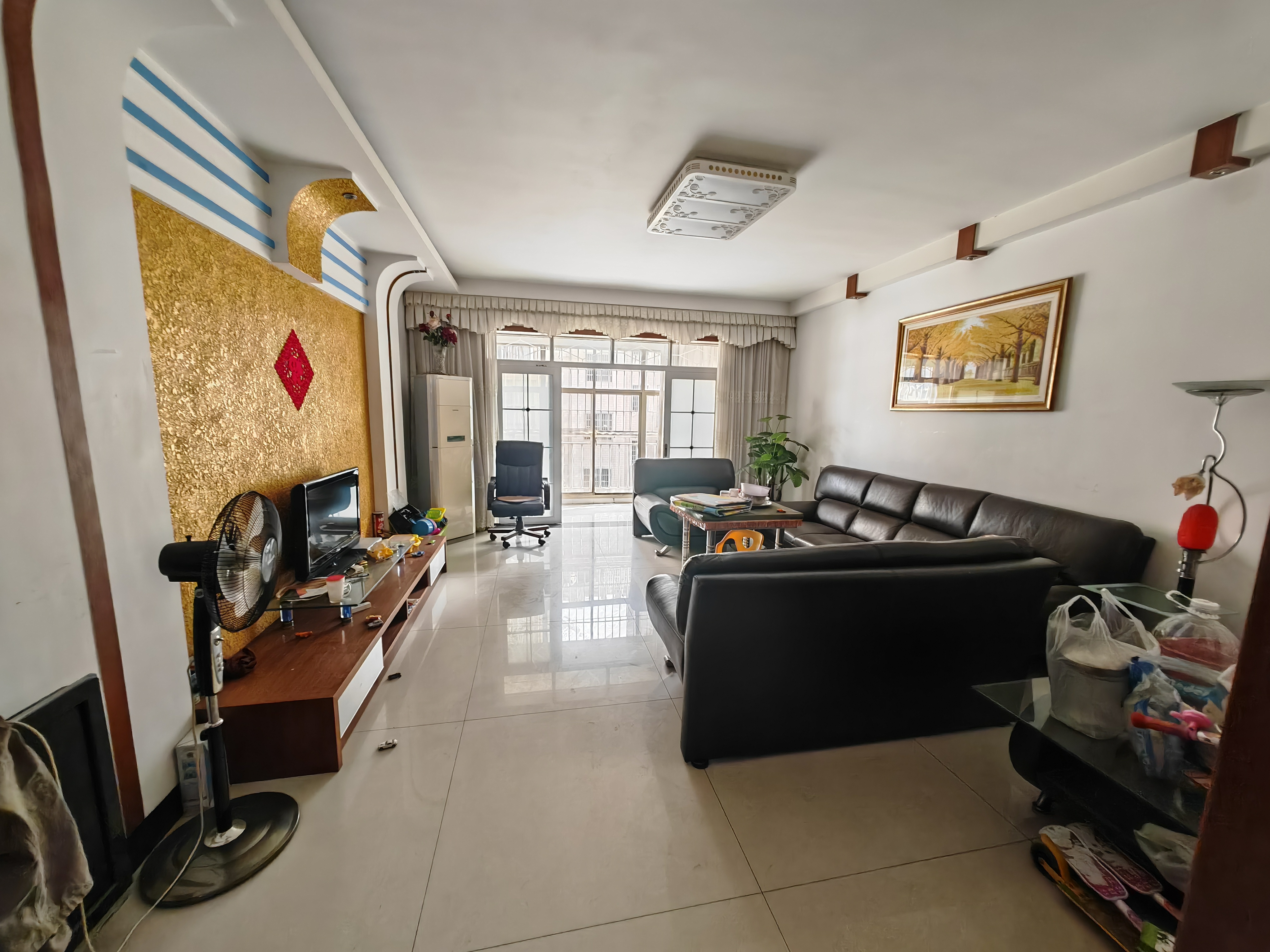 世纪花城  3室2厅2卫    75.0万