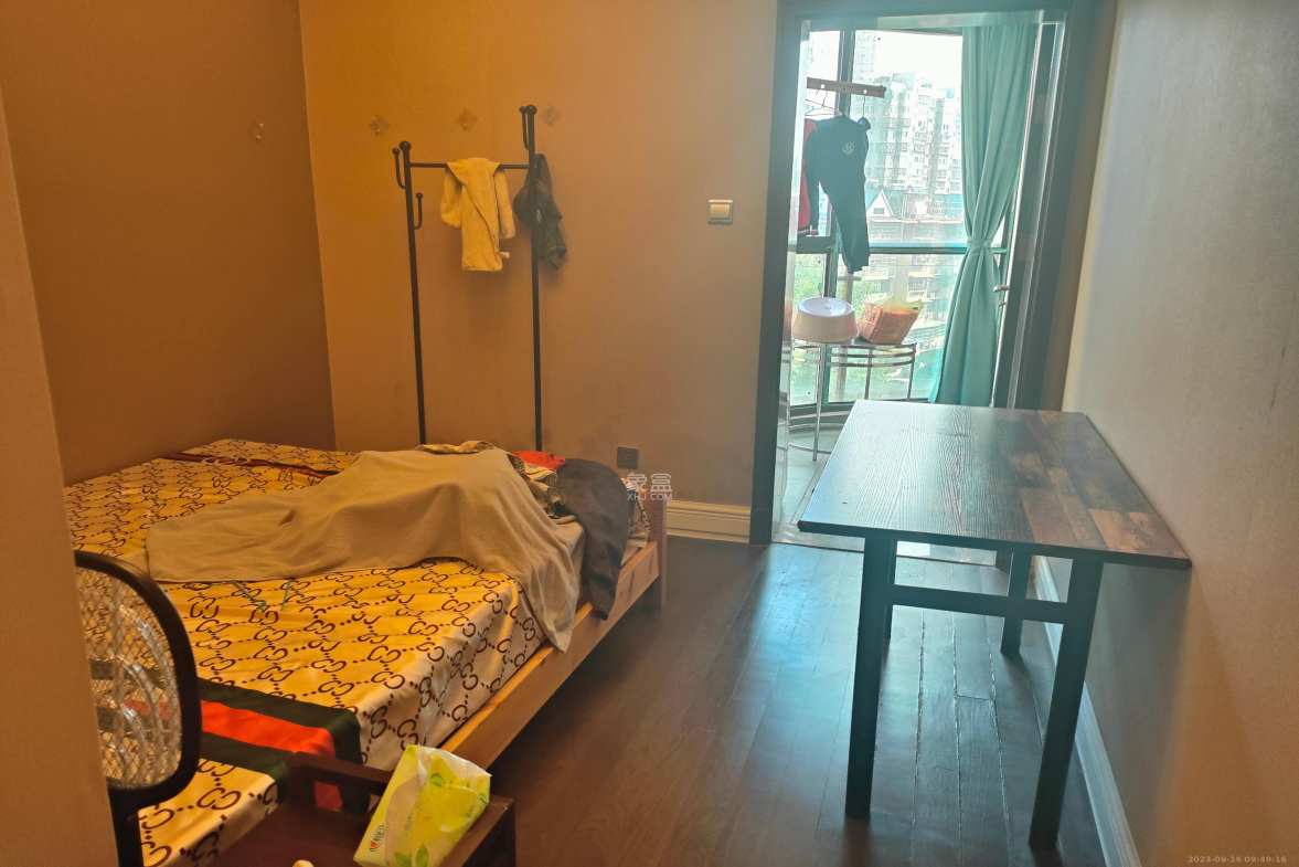 恒大御景半岛湘江苑(恒大御景半岛一期)  4室2厅3卫    6000.0元/月 恒大御景半岛湘江苑(恒大御景半岛一期)  4室2厅3卫    6000.0元/月室内图