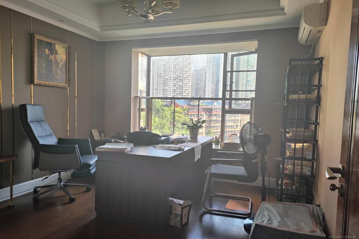 恒大御景半岛湘江苑(恒大御景半岛一期)  4室2厅3卫    6000.0元/月 恒大御景半岛湘江苑(恒大御景半岛一期)  4室2厅3卫    6000.0元/月室内图