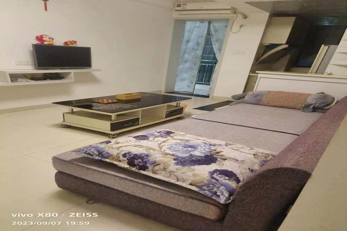 桃花里  1室1厅1卫   1200.00元/月室内图
