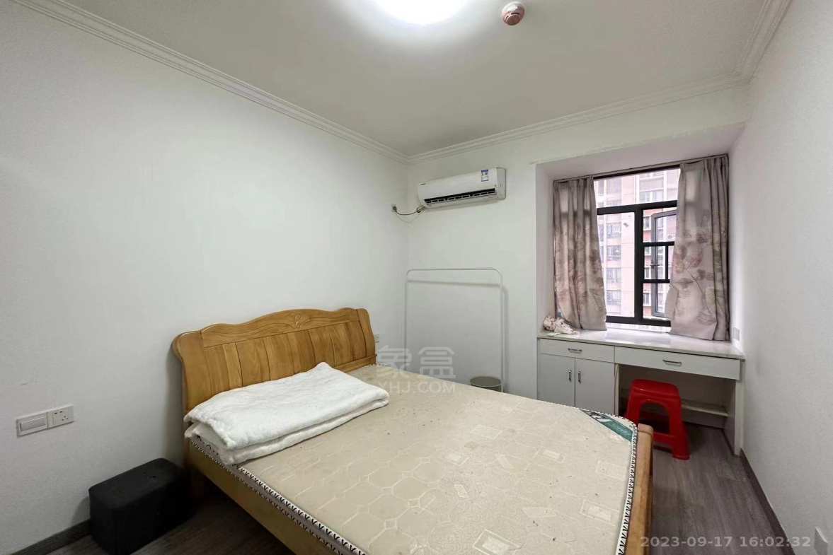 流金岁月-华晨国际  3室2厅1卫    2200.0元/月室内图