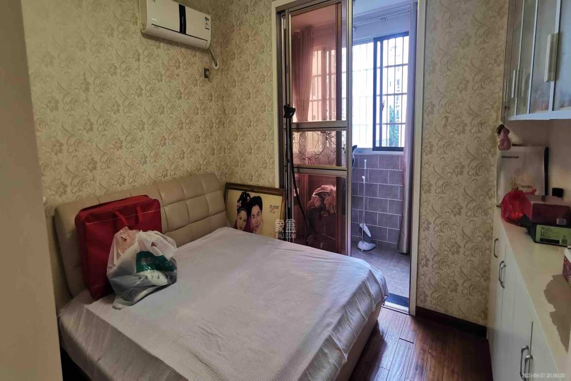 湘水栗园  3室2厅2卫    1800.0元/月室内图