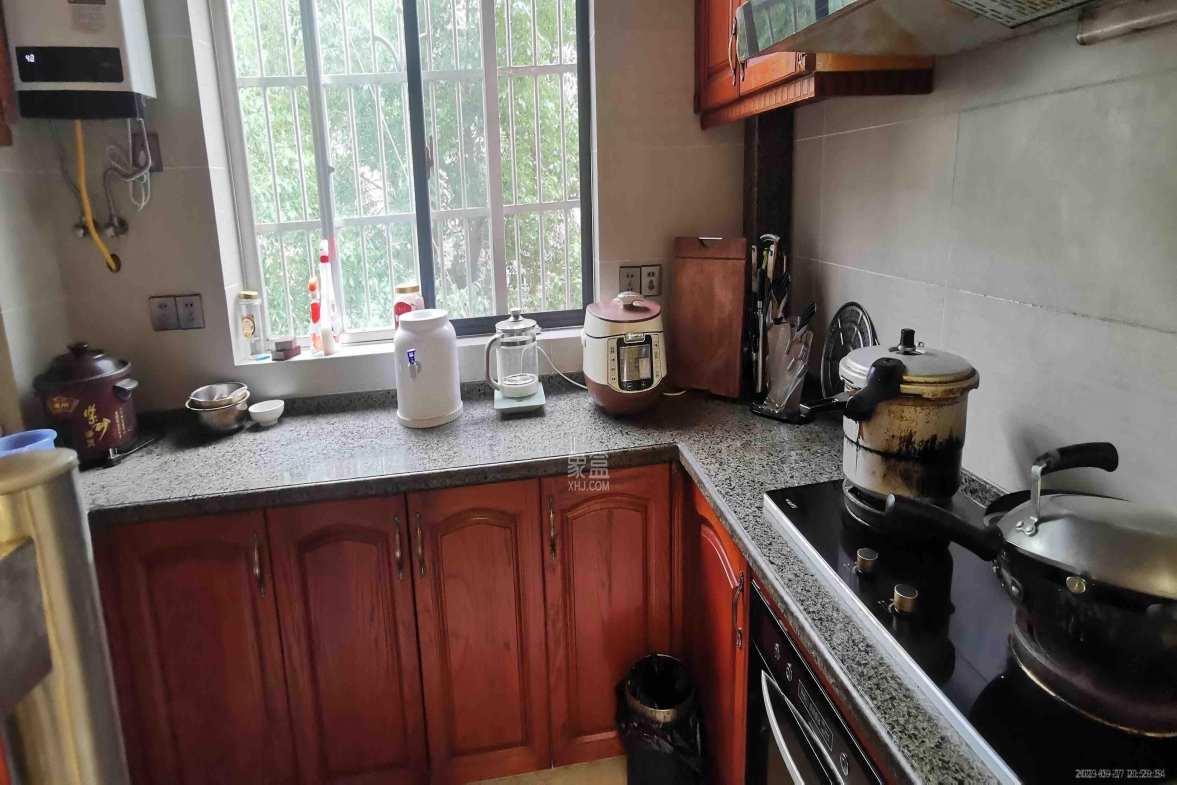 湘水栗园  3室2厅2卫    1800.0元/月室内图