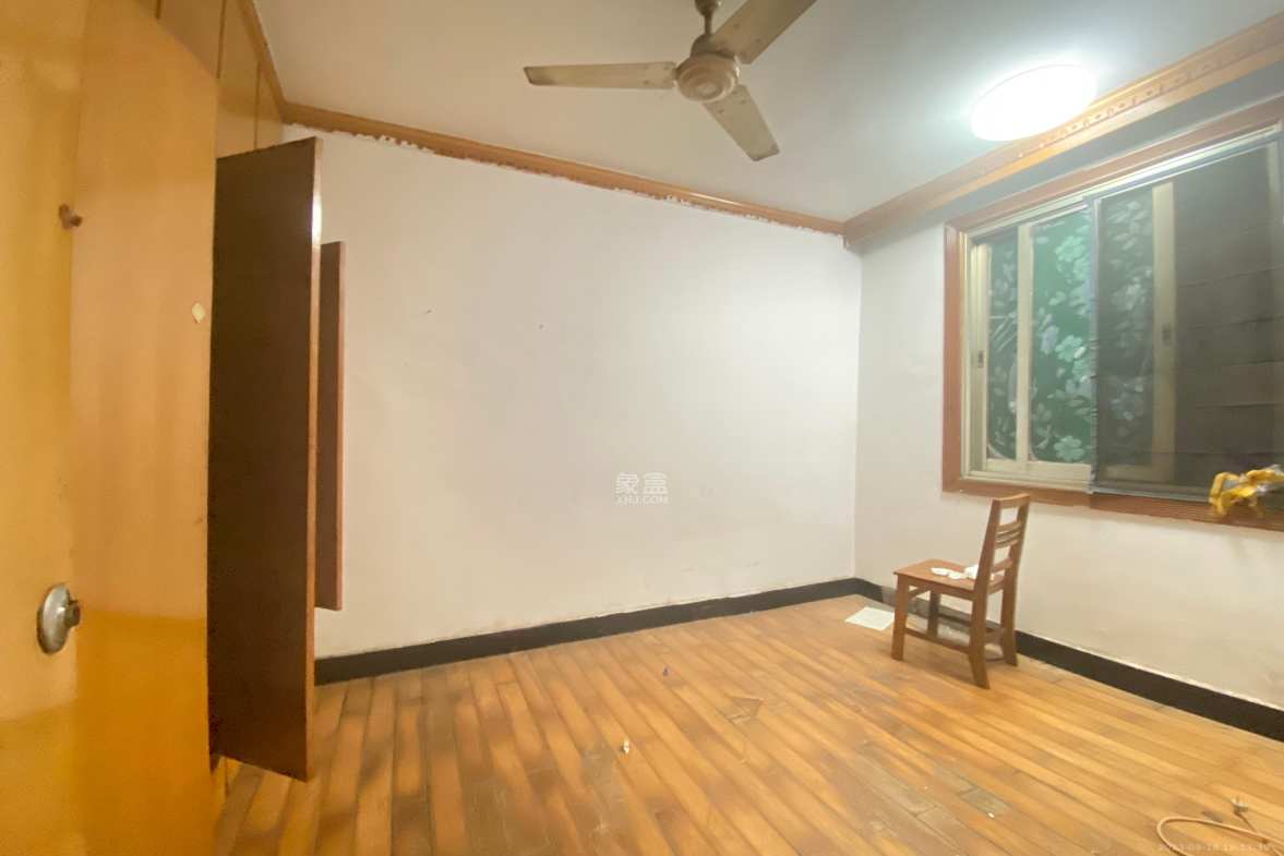 赤岗小区（一二三片）  3室1厅1卫    1500.0元/月室内图