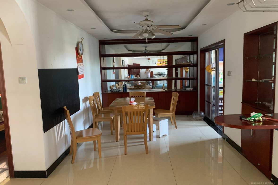 三城花苑(一,二,三期)  3室2厅2卫    1800.0元/月 三城花苑(一,二,三期)  3室2厅2卫    1800.0元/月室内图