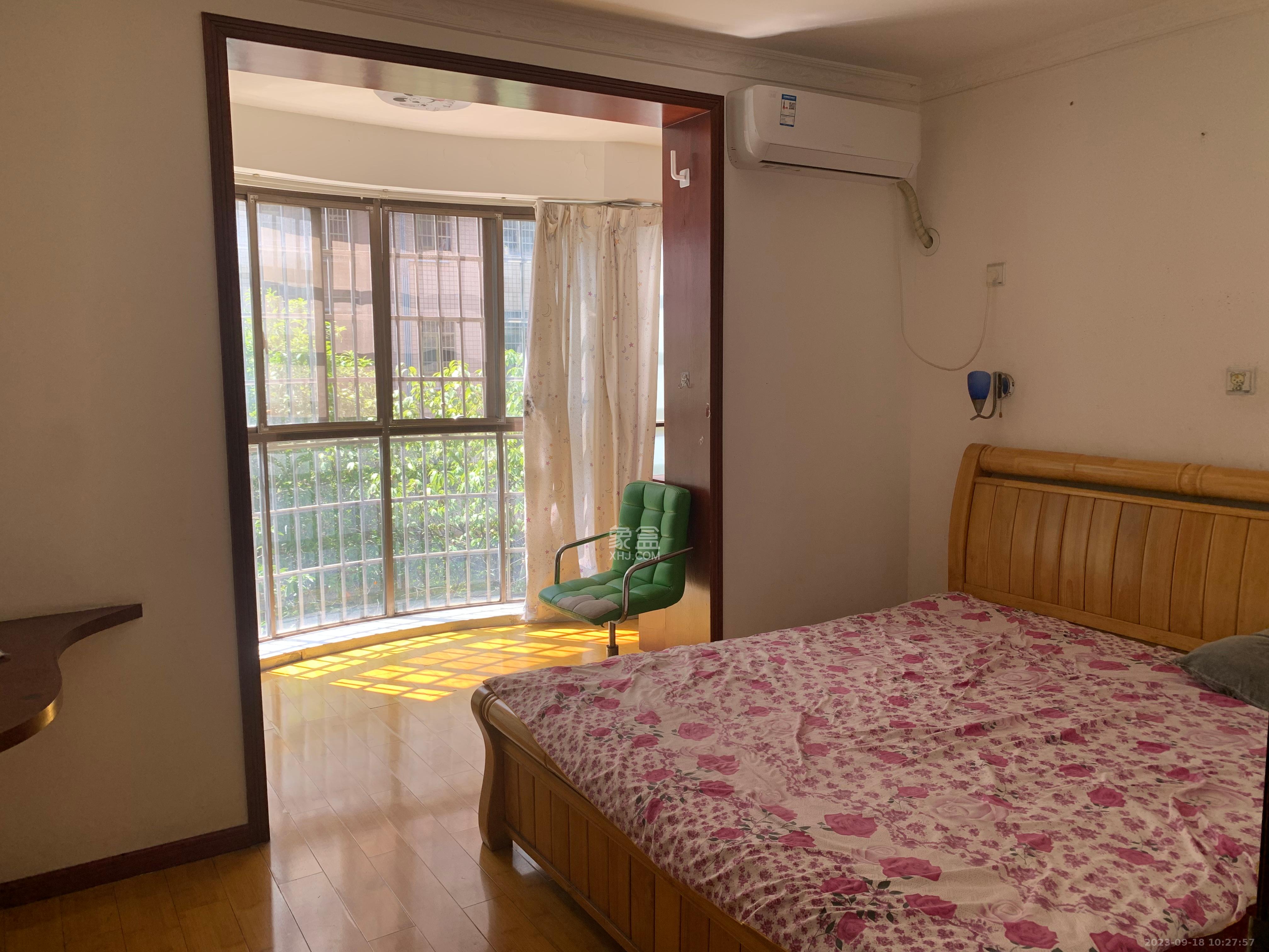 三城花苑（一，二，三期）  3室2厅2卫    1800.0元/月