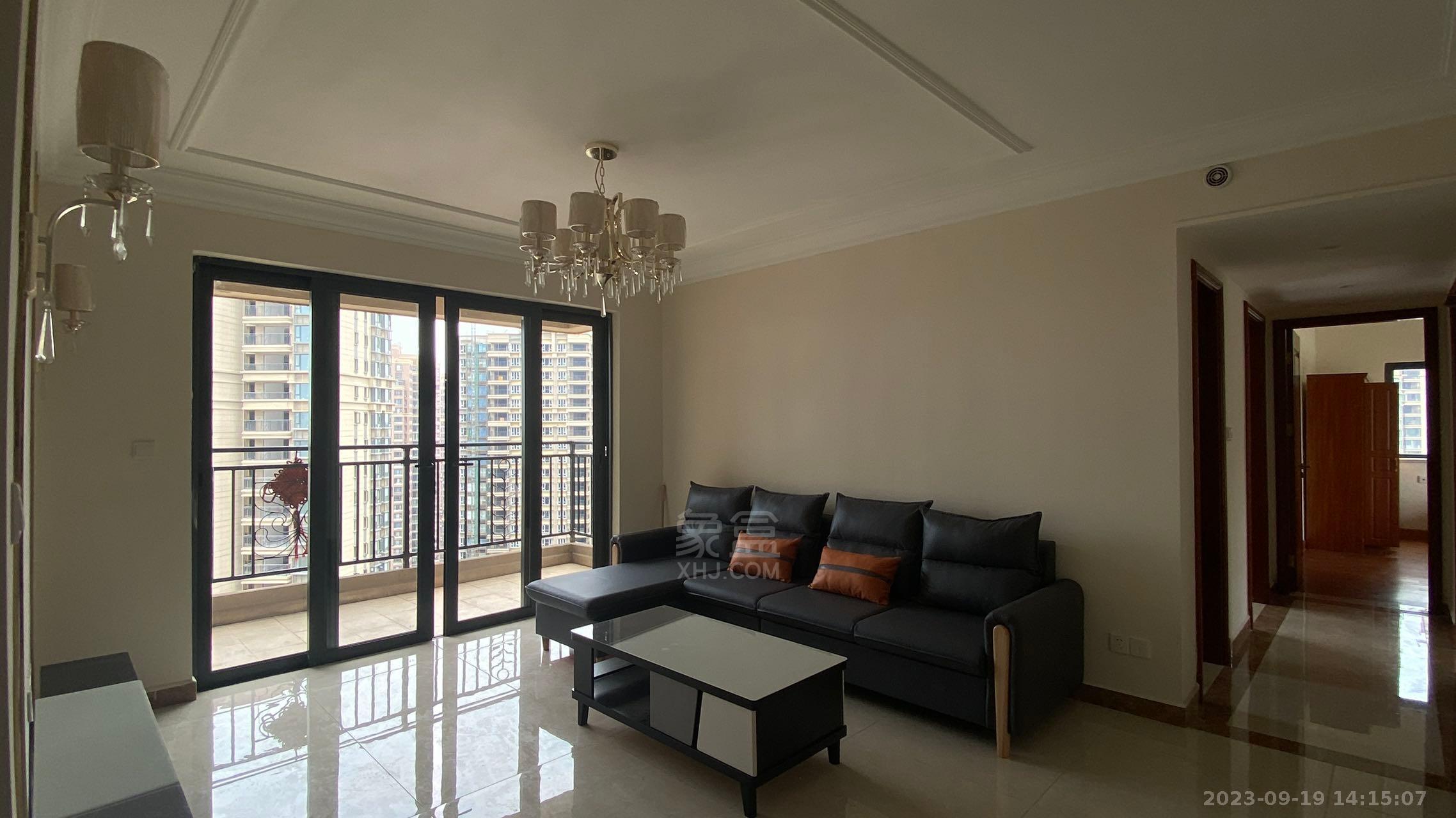 湘银星城恒大华府 3室2厅 2500.00元