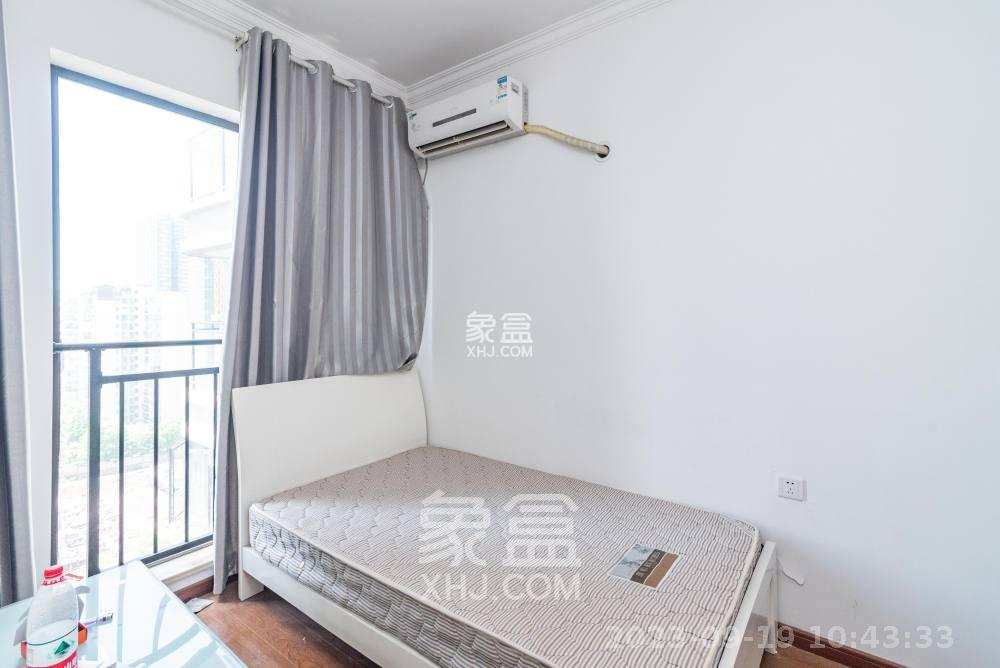 旺德府恺悦国际  3室2厅2卫    2300.0元/月室内图