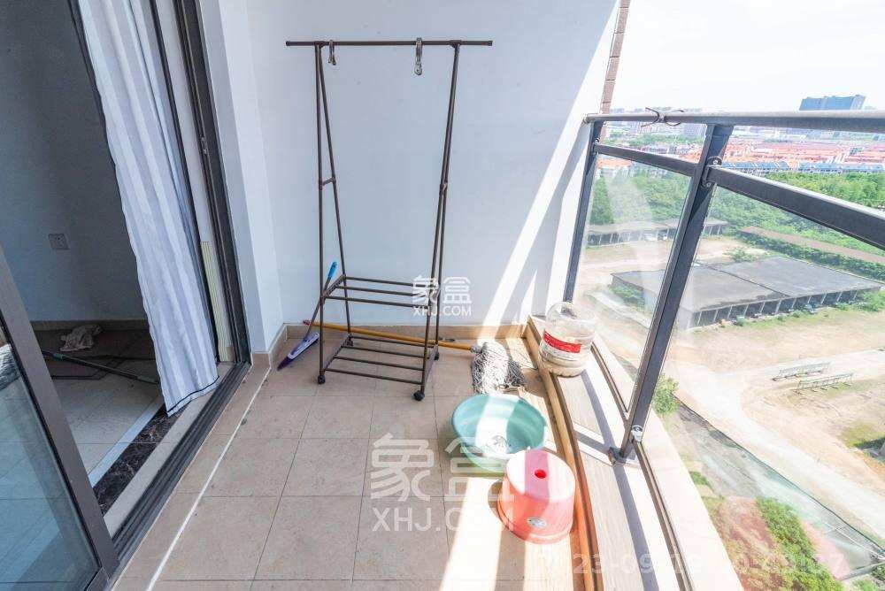 旺德府恺悦国际  3室2厅2卫    2300.0元/月室内图