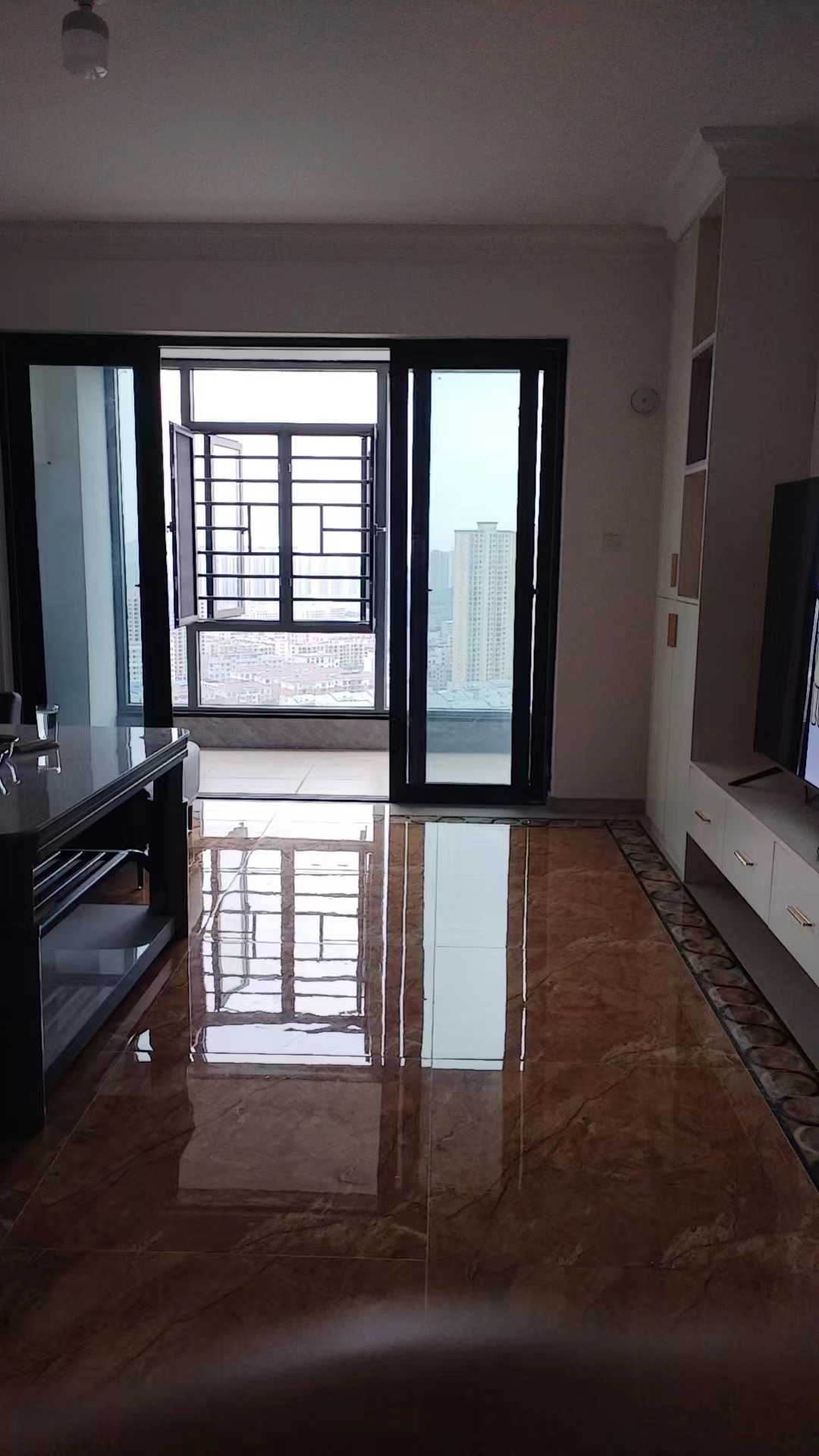 碧桂园娄星府  4室2厅2卫    1800.0元/月 碧桂园娄星府  4室2厅2卫    1800.0元/月