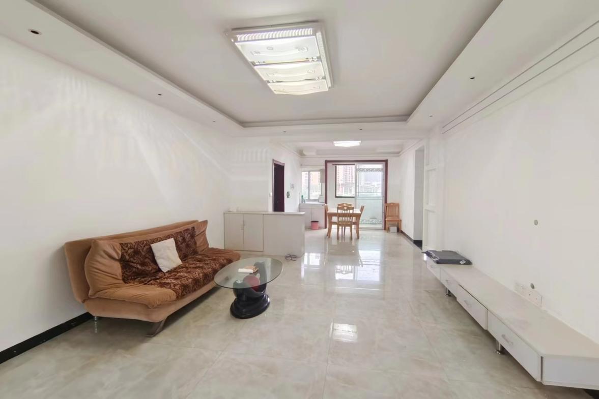 滨水新境界  3室2厅1卫    1700.0元/月室内图1