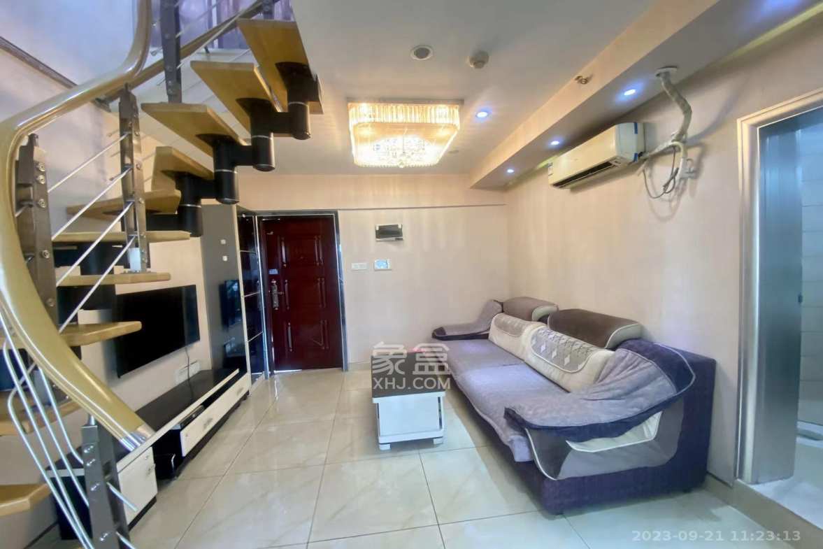 金色loft(鑫秋大厦) 2室2厅1卫 2000.0元/月 金色loft(鑫秋大厦) 2室2厅1卫 2000.0元/月室内图