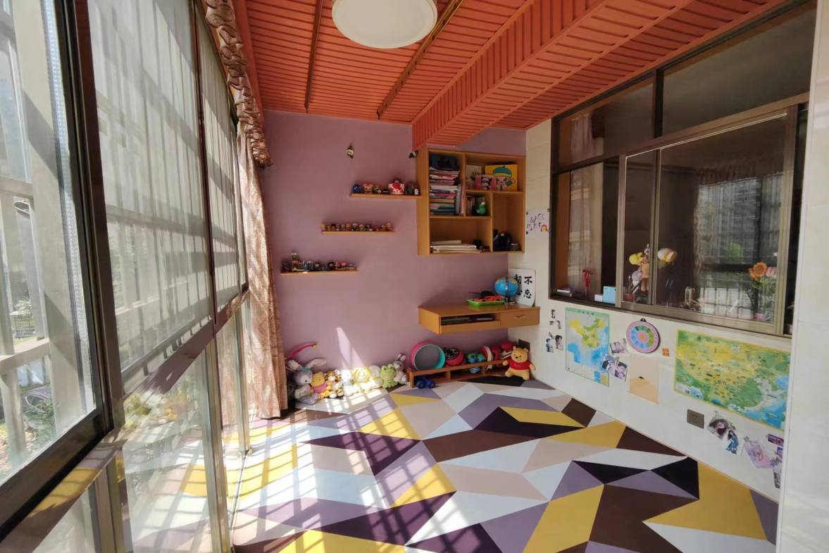 众一桂府  4室2厅3卫    280.0万卫生间