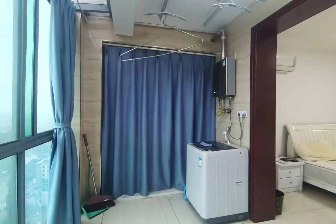 鹏利广场  1室1厅1卫   1300.00元/月室内图