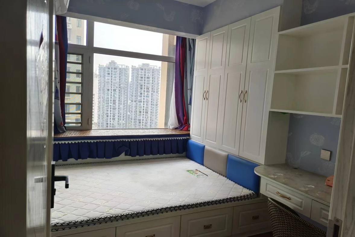 华剑首郡+五江珑悦  3室2厅2卫    2000.0元/月室内图