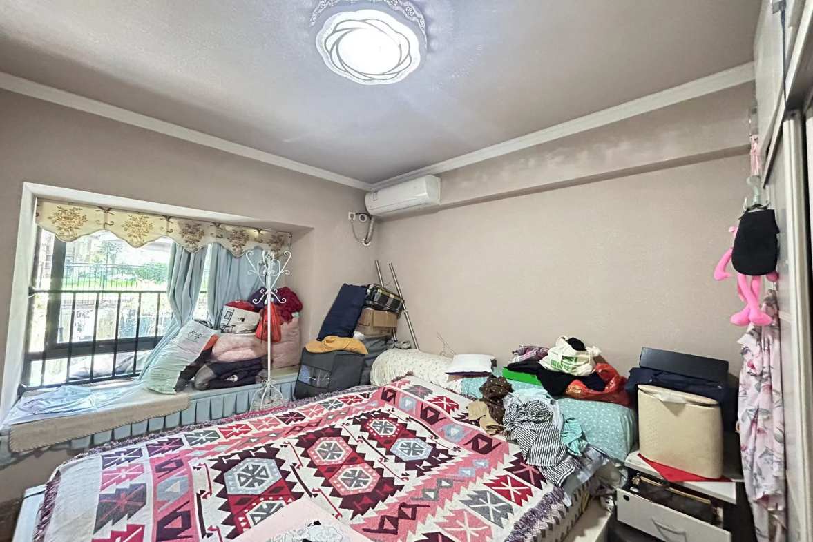 碧桂园  4室2厅2卫   2800.00元/月室内图