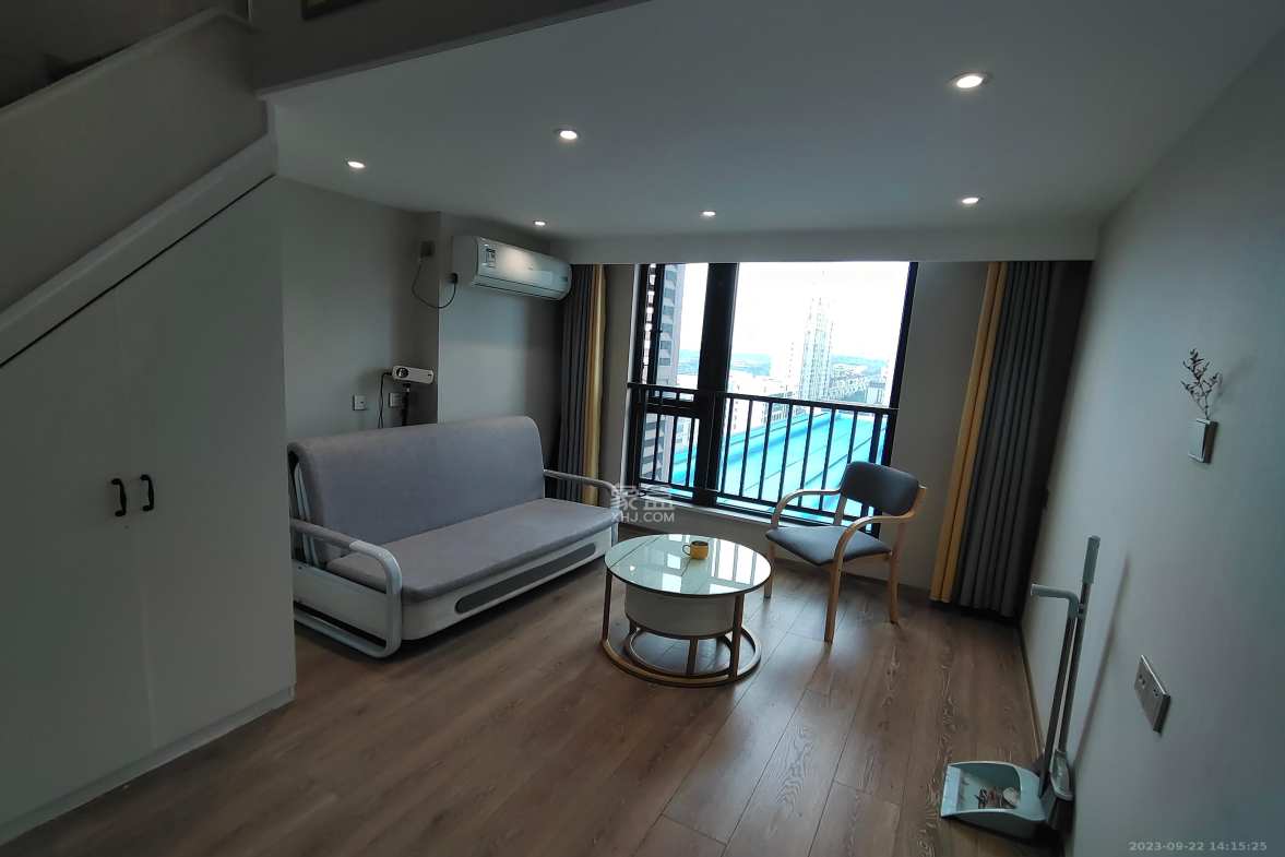 华远海蓝郡  2室1厅1卫    1500.0元/月 华远海蓝郡  2室1厅1卫    1500.0元/月室内图