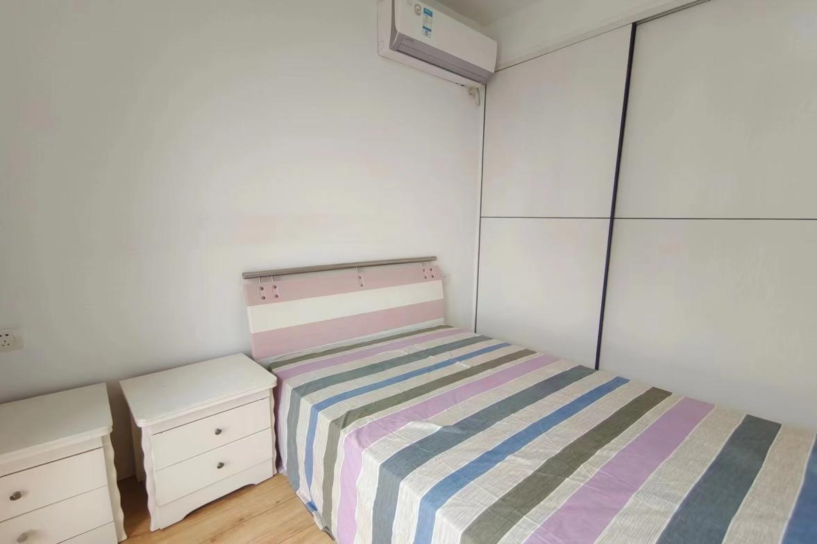 星河国际  2室1厅2卫    1800.0元/月室内图