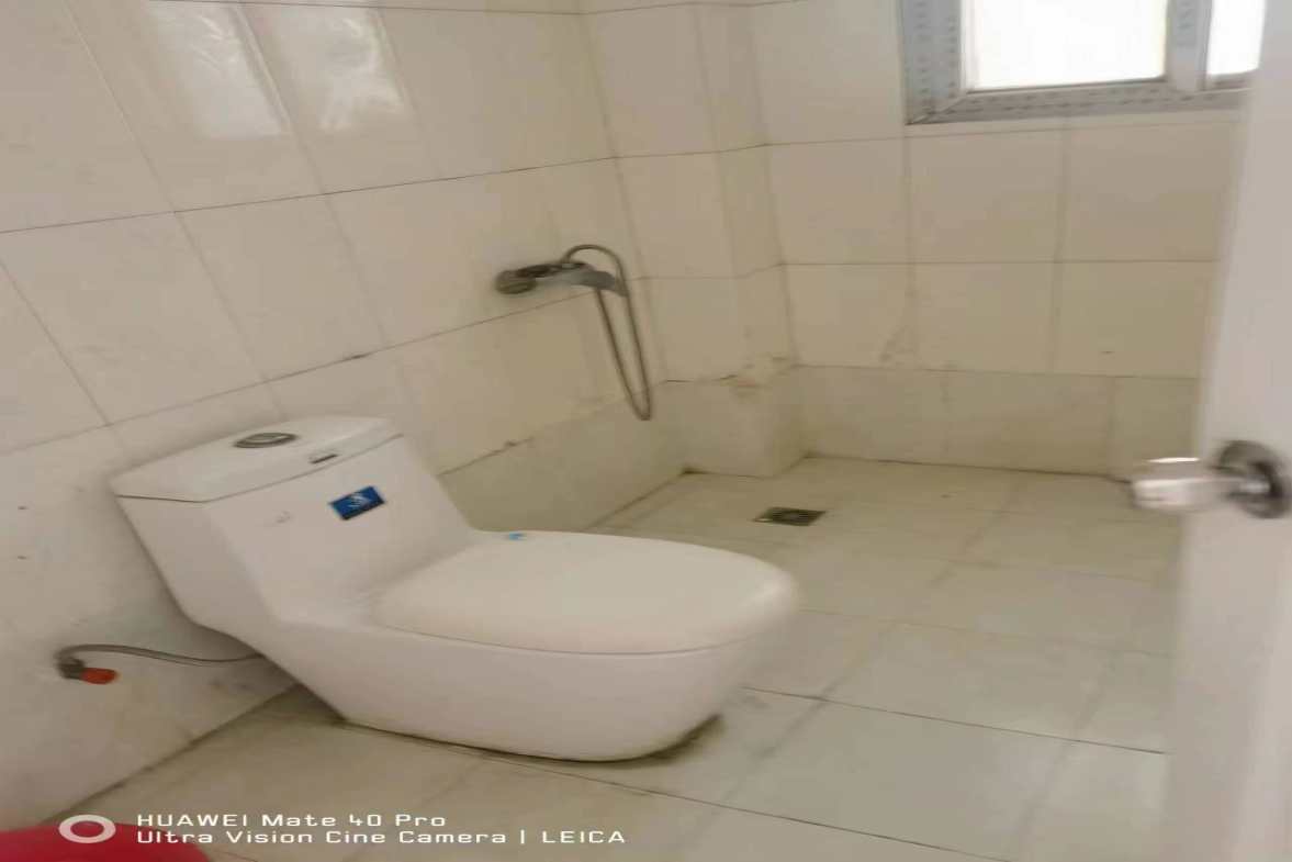 君悦华府  3室2厅1卫    1000.0元/月室内图1