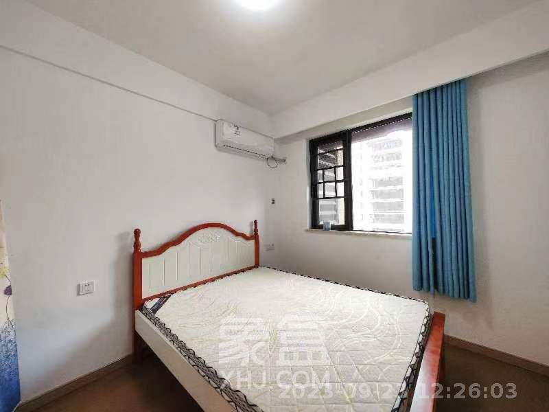 新城国际花都  4室2厅2卫    2200.0元/月室内图