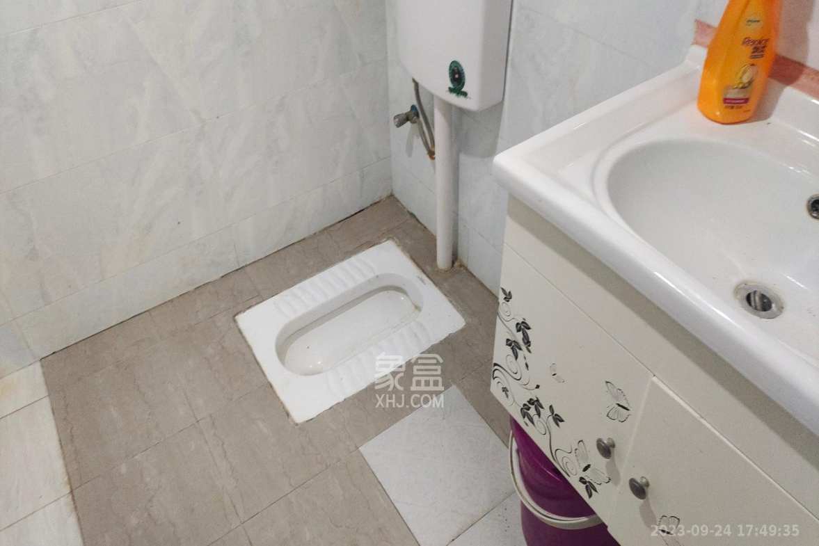 润和紫郡一期  1室1厅1卫   1500.00元/月室内图