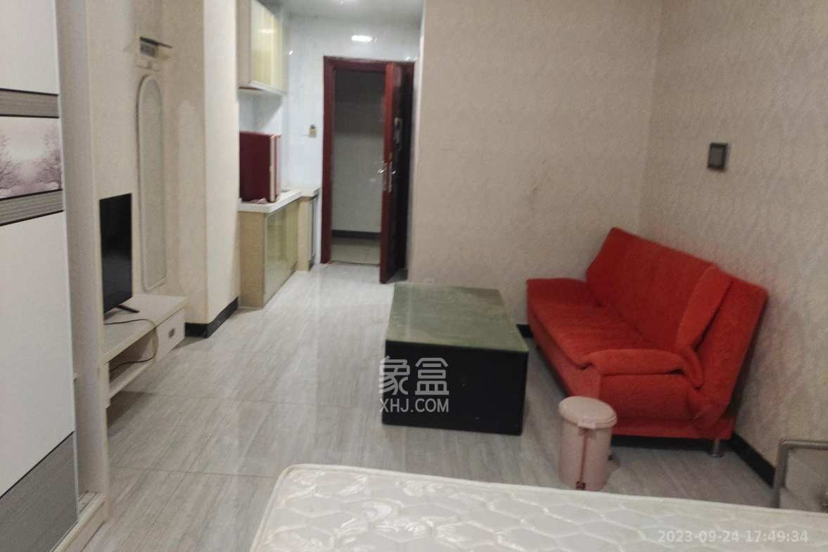 润和紫郡一期  1室1厅1卫   1500.00元/月室内图