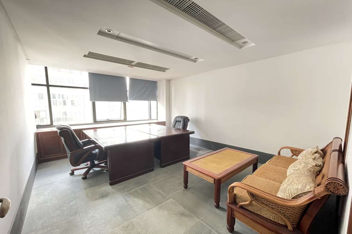 紫荆信息公寓  8室3厅1卫   22000.00元/月室内图
