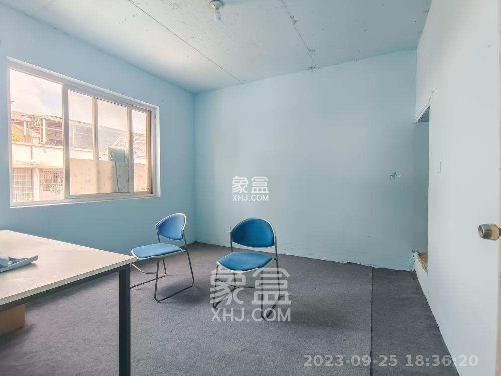 金鹰机电大市场  3室2厅2卫   1800.00元/月室内图