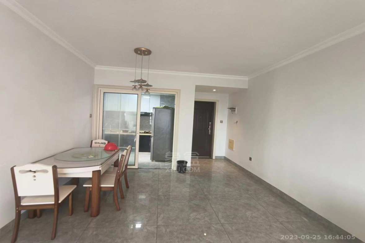 东部美的城 3室2厅2卫 2000.0元/月 东部美的城 3室2厅2卫 2000.0元/月室内图