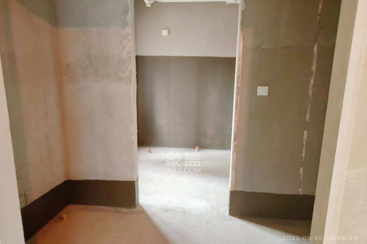 阳光城尚东湾凌云府  4室2厅3卫    2800.0元/月室内图