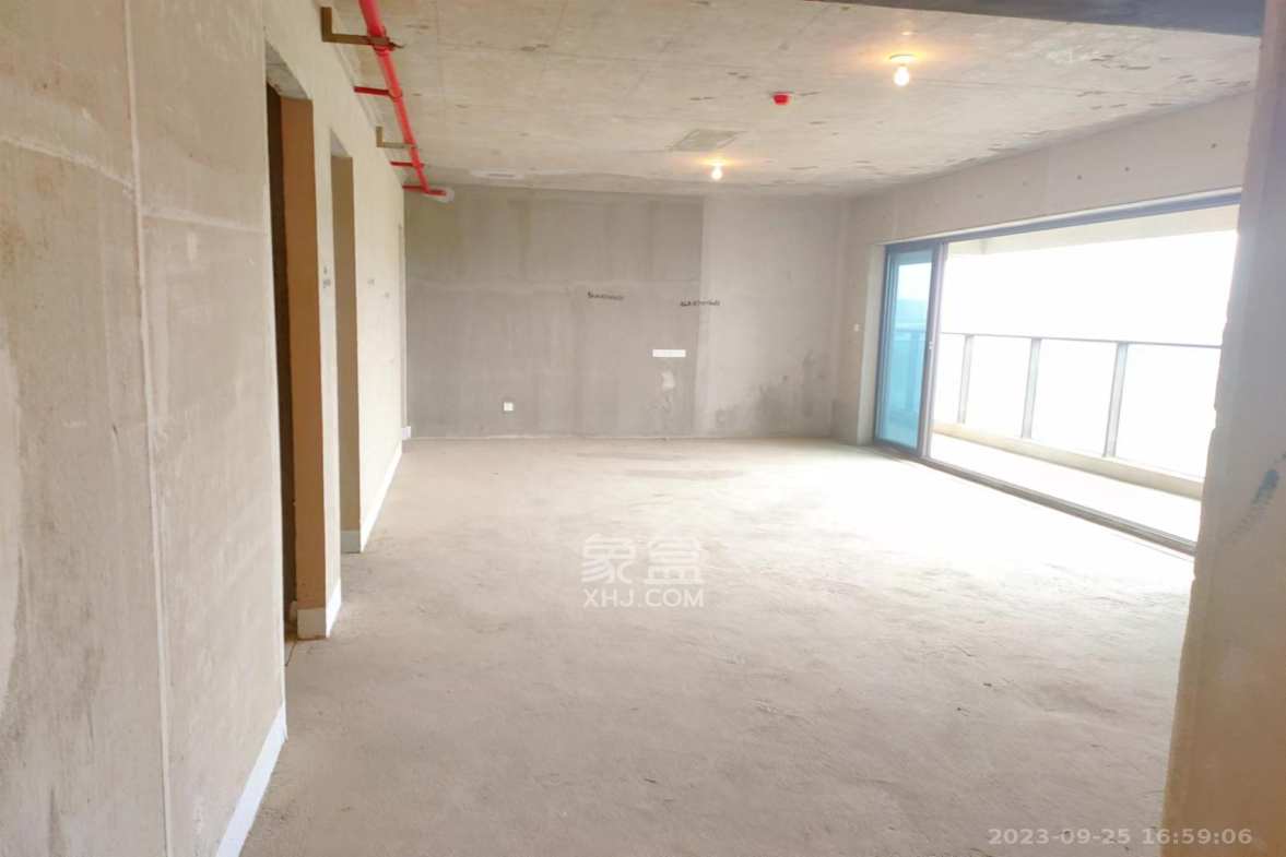 阳光城尚东湾凌云府  4室2厅3卫    2800.0元/月室内图1