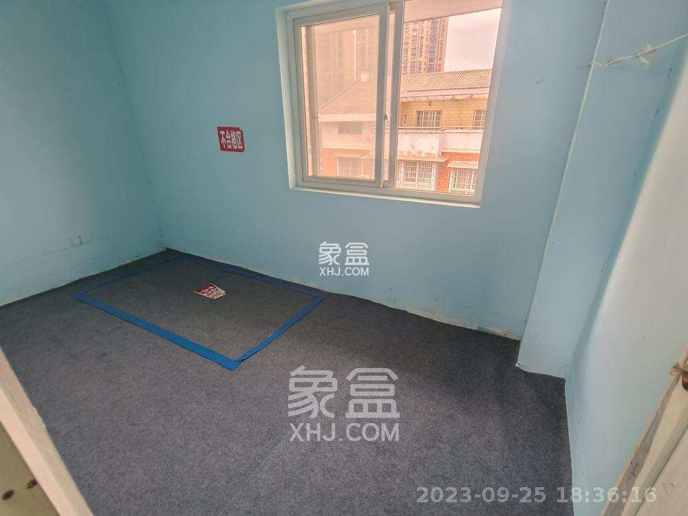 金鹰机电大市场  3室2厅2卫   1800.00元/月室内图
