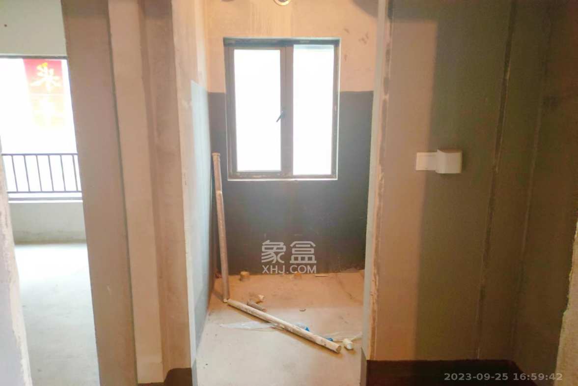 阳光城尚东湾凌云府  4室2厅3卫    2800.0元/月室内图