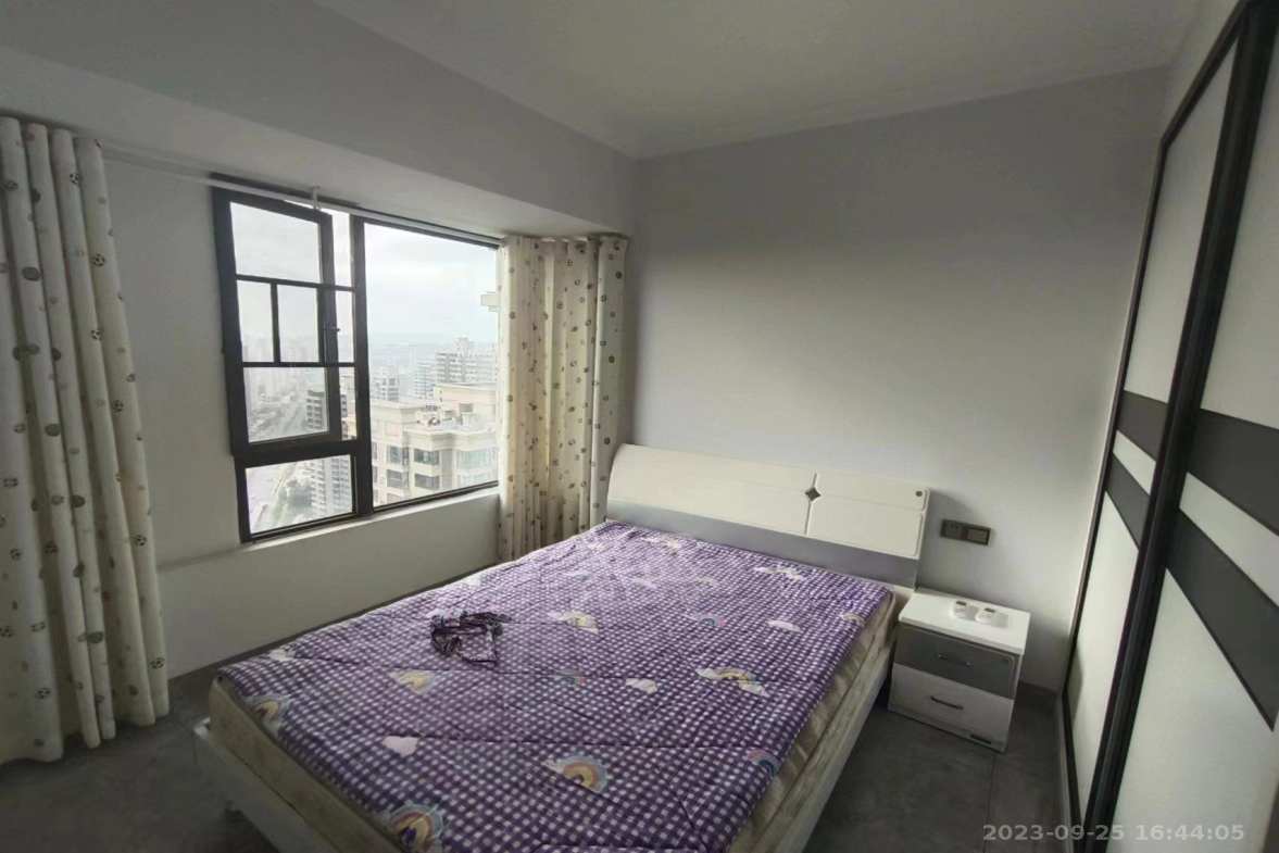 东部美的城 3室2厅2卫 2000.0元/月 东部美的城 3室2厅2卫 2000.0元/月室内图