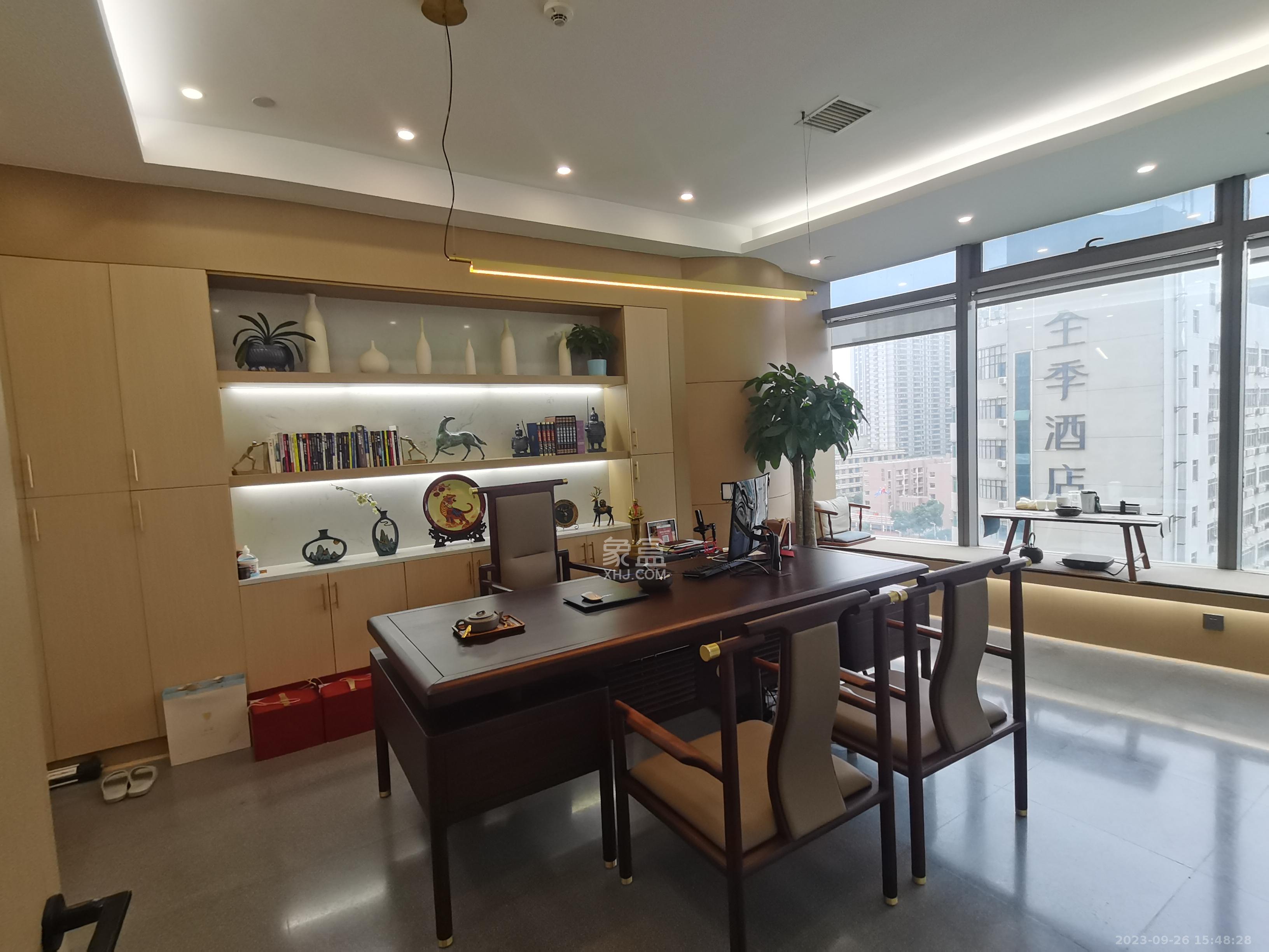 世茂铂曼   67.0㎡      35000.0元/月室内图