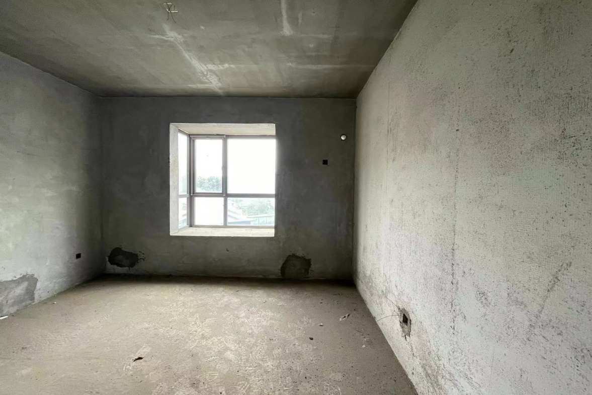 兴质苑住宅小区  4室2厅2卫    102.8万室内图