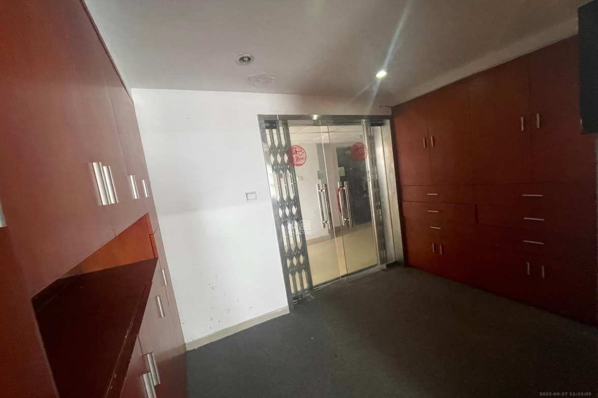 玛依拉山庄  2室1厅1卫    4000.0元/月室内图