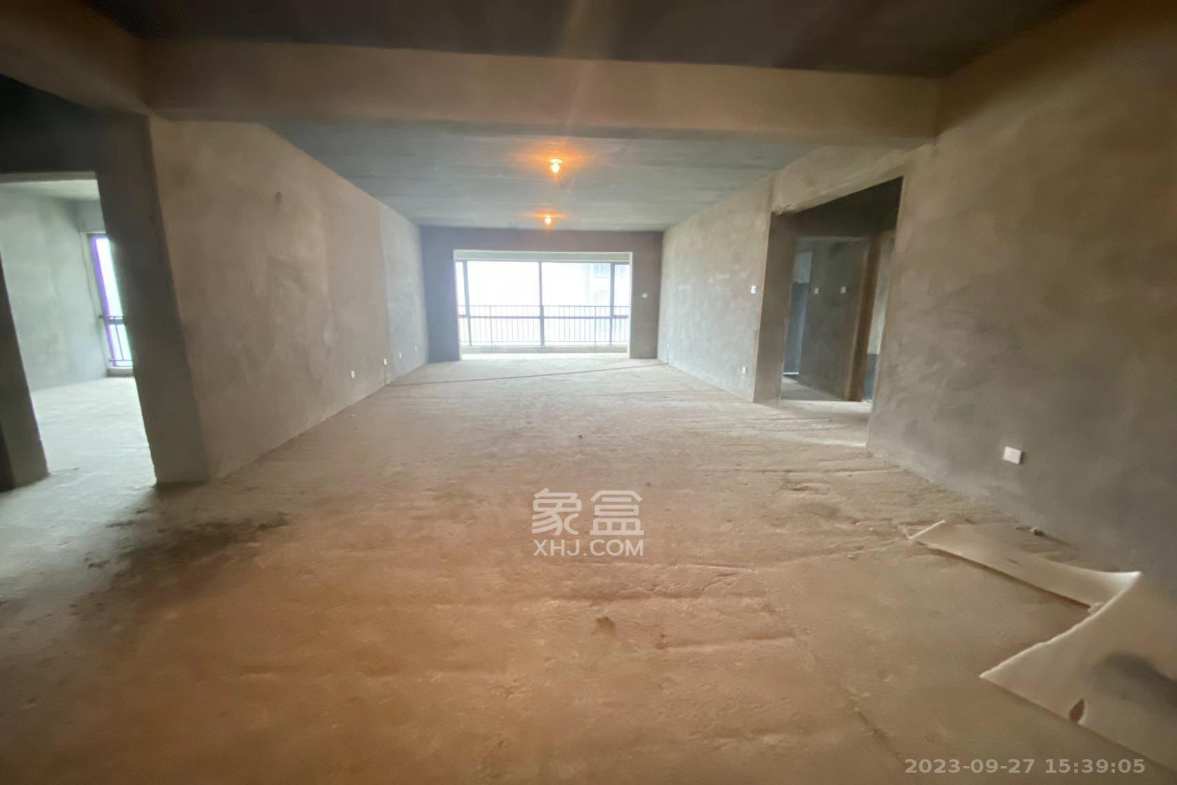 恩瑞御西湖  4室2厅3卫    3800.0元/月 恩瑞御西湖  4室2厅3卫    3800.0元/月室内图