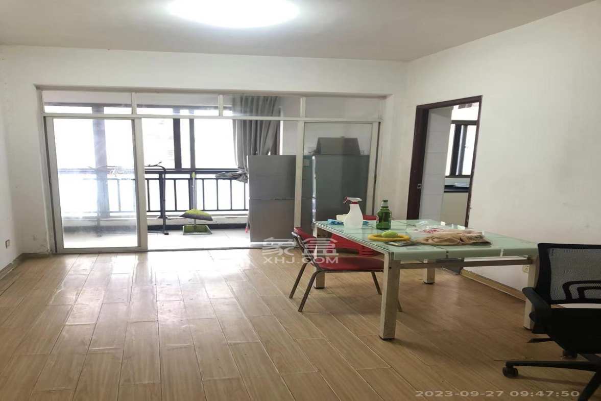 中天瑞景  3室2厅2卫   2600.00元/月室内图