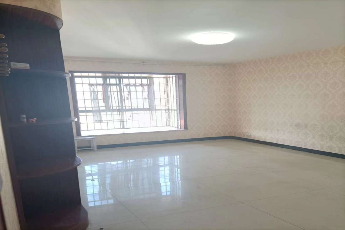 金园小区  3室2厅2卫    1500.0元/月 金园小区  3室2厅2卫    1500.0元/月室内图