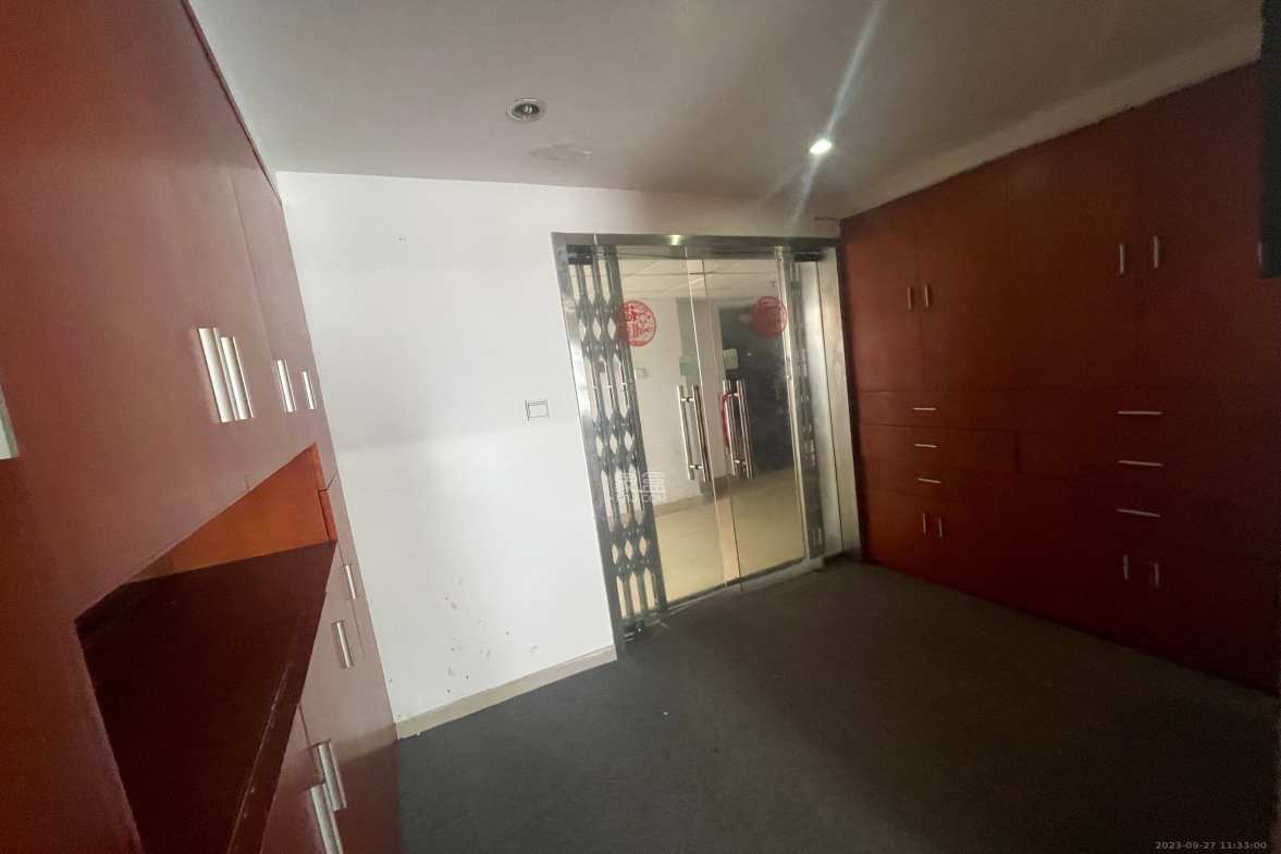 玛依拉山庄  2室1厅1卫    4000.0元/月室内图